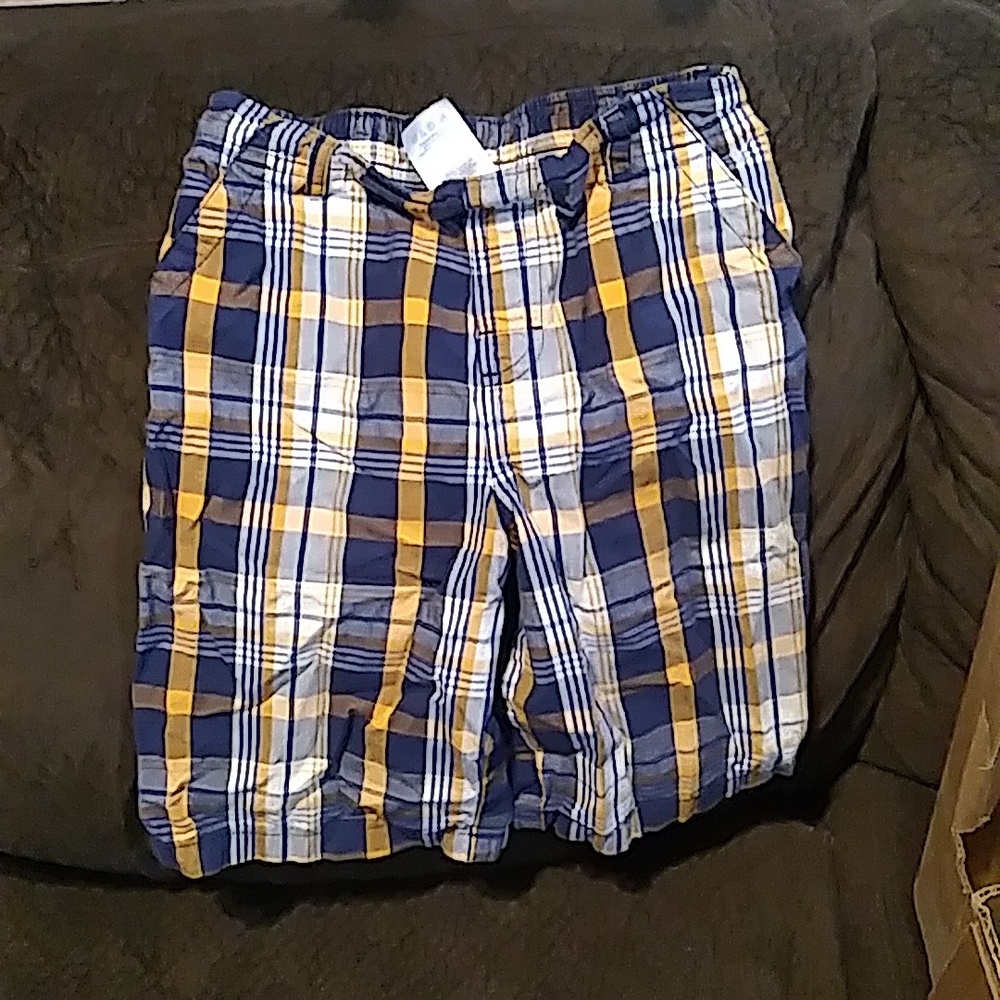 Plaid boys shorts